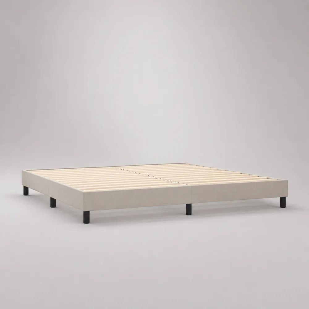 Cadre de lit double en bois beige 180 × 200 cm avec sommier à 30 lattes et pieds en métal noir